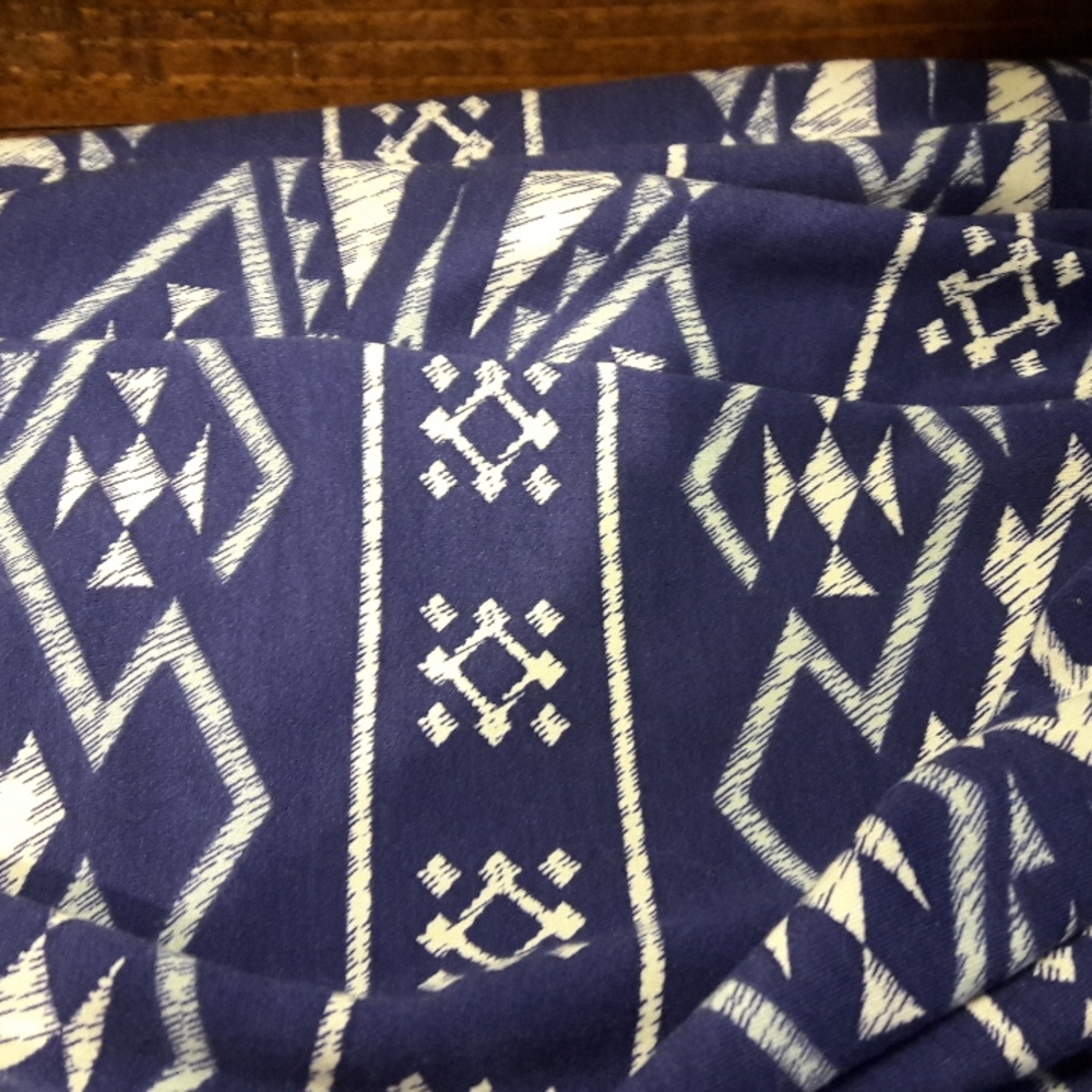 MAKE OFFER-- LulaRoe Jax - Picture 2 of 5